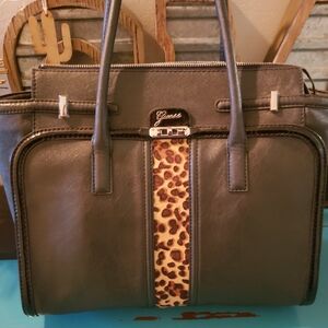 Guess bag, NWT